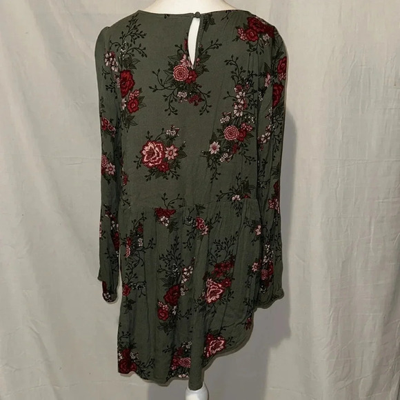 Torrid Carmalita Toss Babydoll Gauze Keyhole Front Tunic Top size 1 - Picture 2 of 3